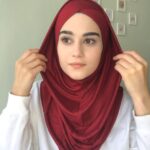 Hijab à capuche croisée femmes musulmanes Sénégal